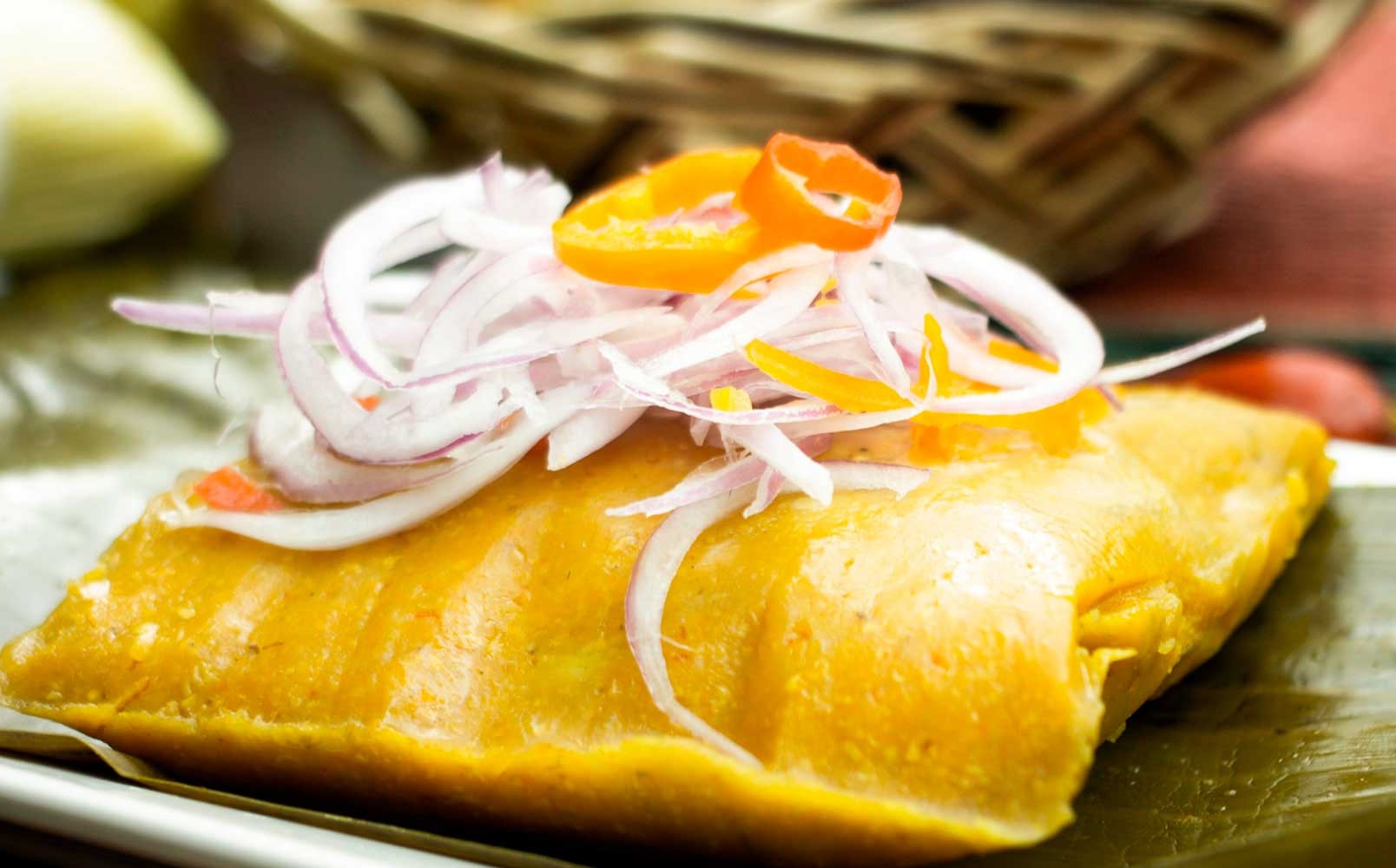 Tamal de casa preparado artesanalmente
